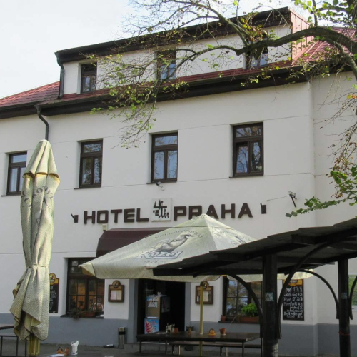 Rozvoz jídla Vyžlovka: O nás restaurace hotel Praha | JARF